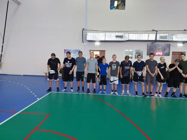 Соревнования по мини-футболу.